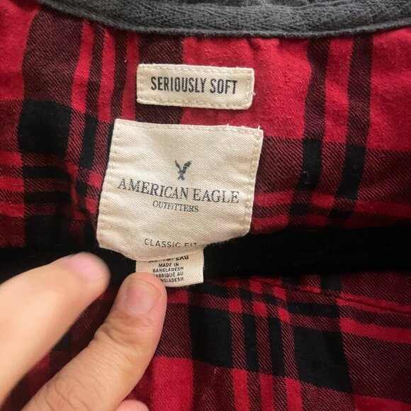 American Eagle red Plaid Men's XL Super Soft Button Up - Picture 3 of 5